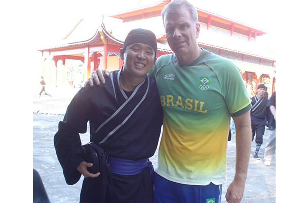 Fotos do ator Henrique Kimura5